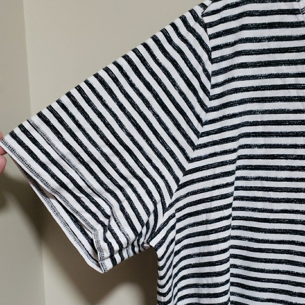 Westbound 2X Black and White Striped Short Sleeve Top - Picture 3 of 7